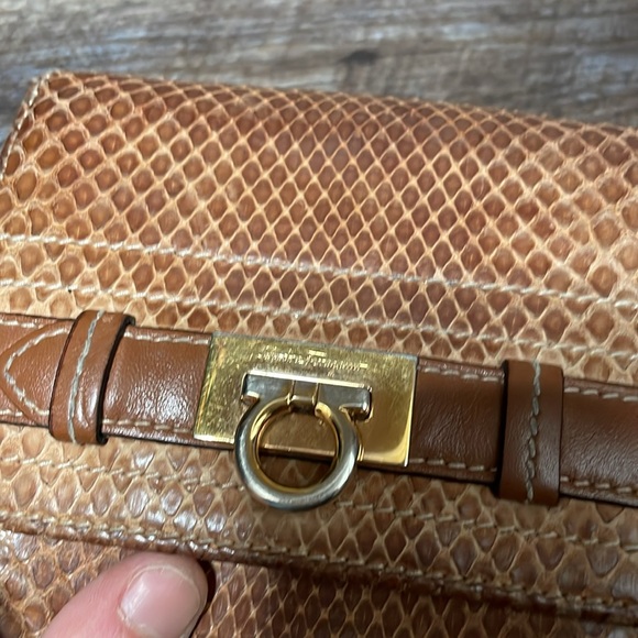 Vintage Salvatore Ferragamo python wallet - Picture 2 of 8